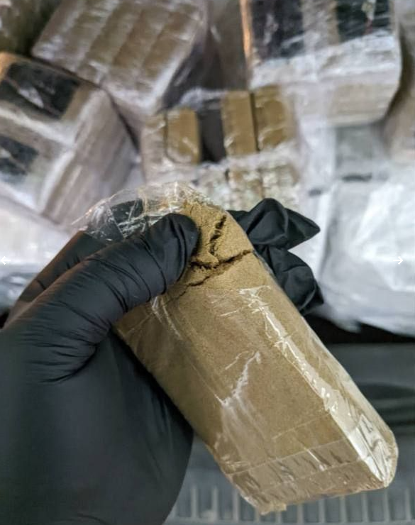 - Bentley Mouse Hash Bentley Mousse Hash Bentley Mousse Hash - Image 2